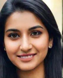 an image of a girl giving opinion about the Bengali book on Manifestation,named :ম্যানিফেস্টেশনের ম্যাজিক মন্ত্র  